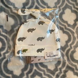 Monica + Andy NWT Elephant Top Knot Cap